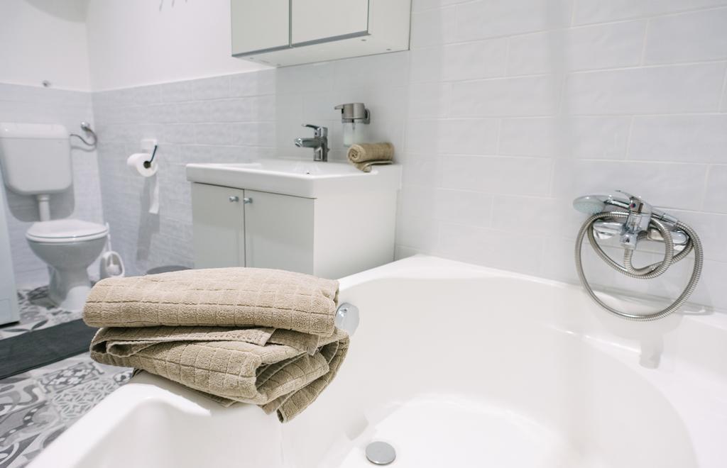 Golden Hand Luxury Apartment Будапеща Екстериор снимка